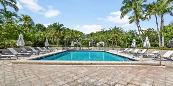 151 Crandon Blvd