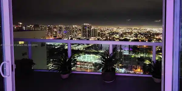 1800 N Bayshore Dr