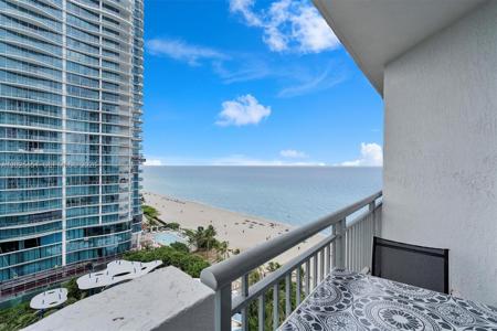 17375 Collins Ave