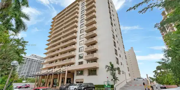 10185 Collins Ave Unit Penthouse 23