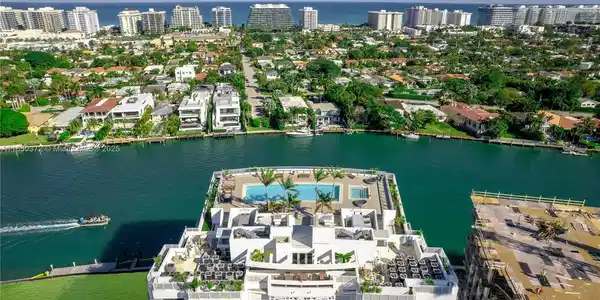 9261 E Bay Harbor Dr