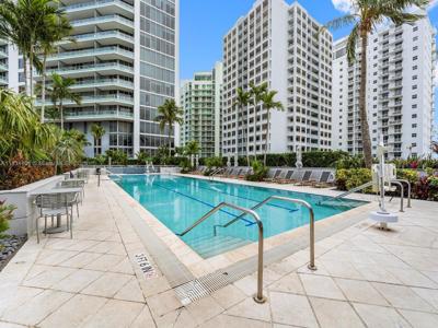 1395 Brickell Ave