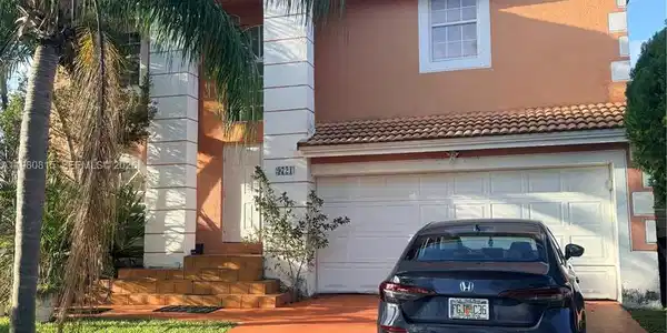 9721 SW 213th Ter