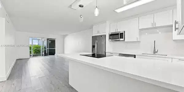 222 N Federal Hwy