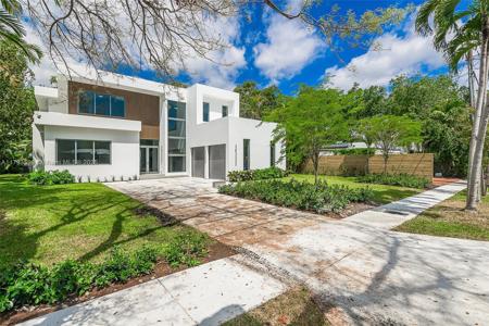 2730 SW 17th Ave