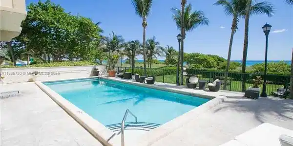 9195 Collins Ave