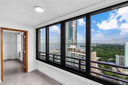 2333 Brickell Ave