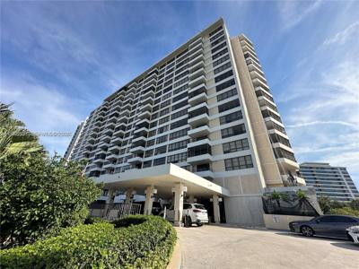 600 Three Islands Blvd