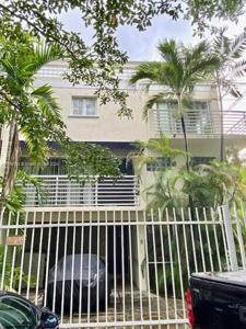 3099 Oak Ave
