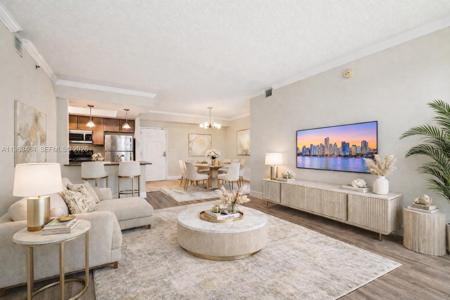 2000 N Bayshore Dr