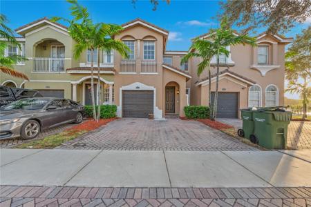 2466 SE 15th Ct