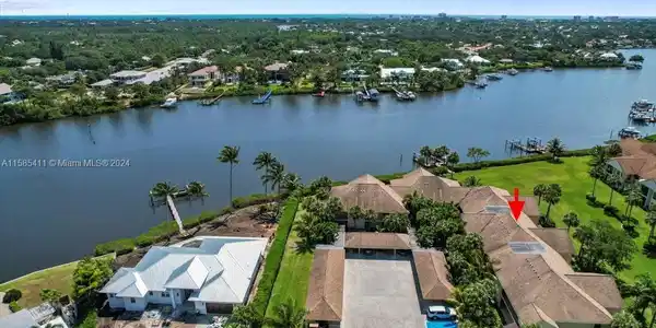 19149 SE Sea Turtle Ct