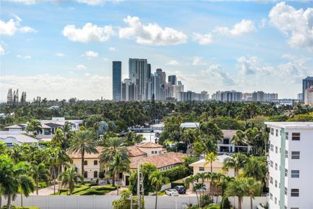3161 S Ocean Dr