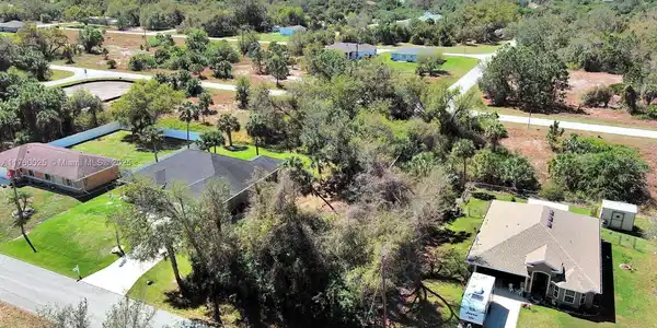 205 Ferdon Cir