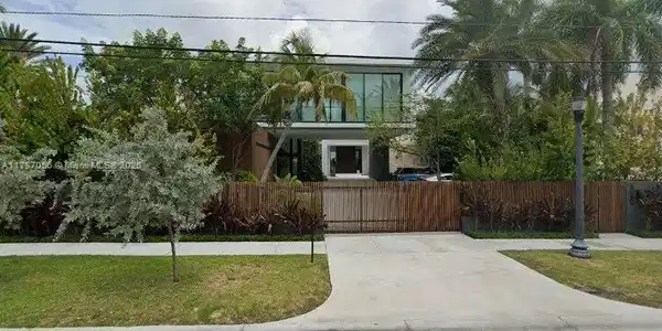 3080 N Bay Rd