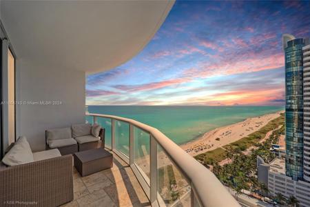6365 Collins Ave