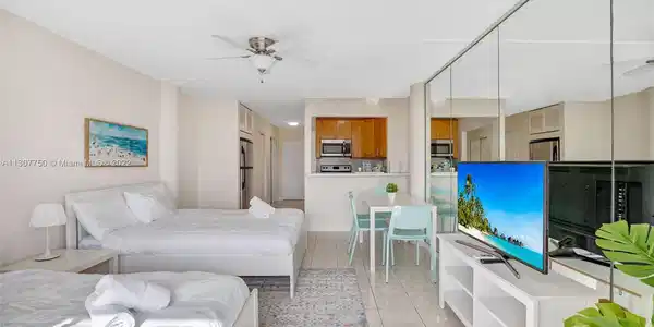 7904 West Dr Unit 304