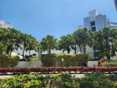 50 Ocean Lane Dr