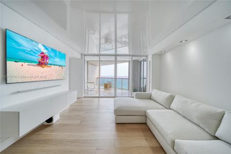 6767 Collins Ave