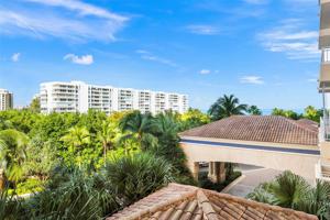791 Crandon Blvd Unit 402