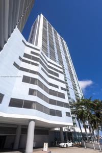 335 S Biscayne Blvd
