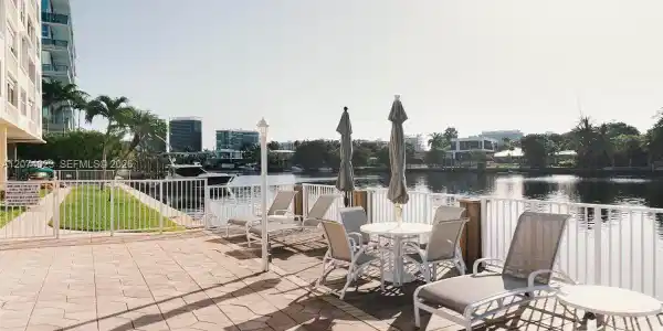 9111 E Bay Harbor Dr