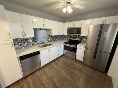 232 NE 12th Ave