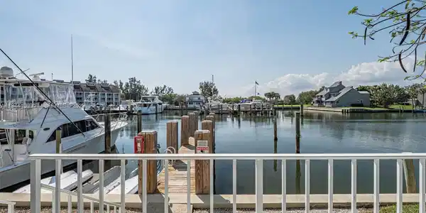 2115 Windward Way Unit 101