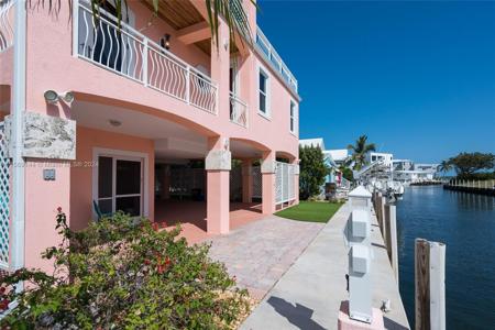 104 Coral Way