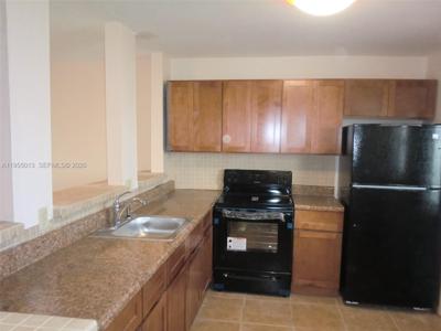 218 NE 12th Ave