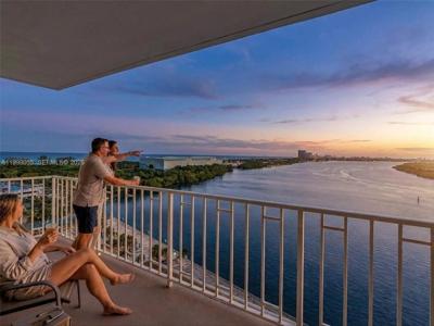 500 Bayview Dr