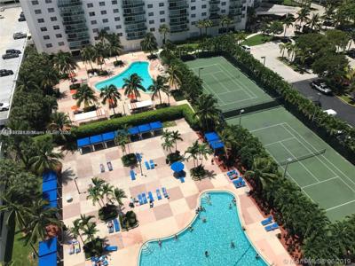 19370 NE 19370 Collins Ave Apt 416 Unit 416