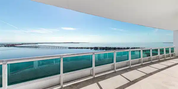 1643 Brickell Ave