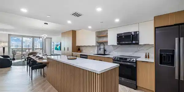 1717 N Bayshore Dr