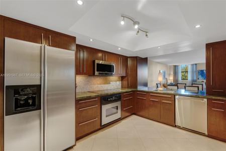 2900 NE 14th St Cswy