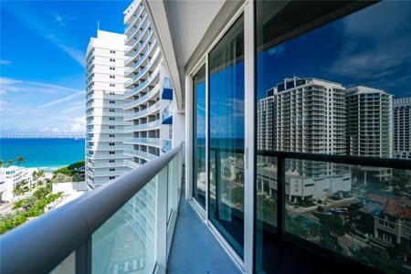 3101 Bayshore Dr