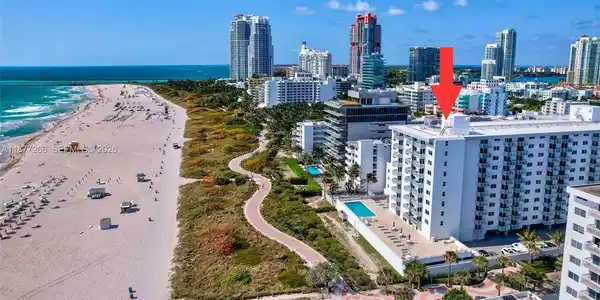 345 Ocean Dr