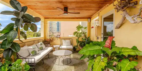 125 Jefferson Ave