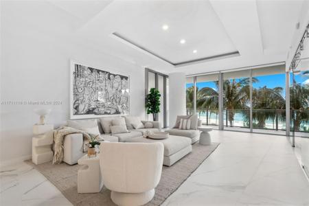 2200 N Ocean Blvd