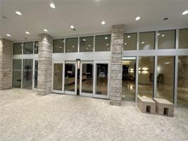 100 Bayview Dr Unit 221