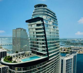 300 Biscayne Blvd Way