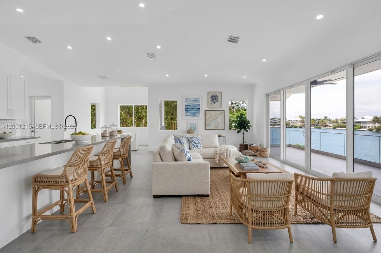 Image 4: Virtual Staging