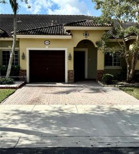 1238 NE 32nd Ter