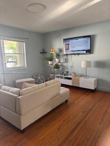 1258 Marseille Dr