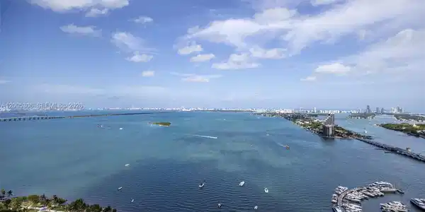 1750 N Bayshore Dr
