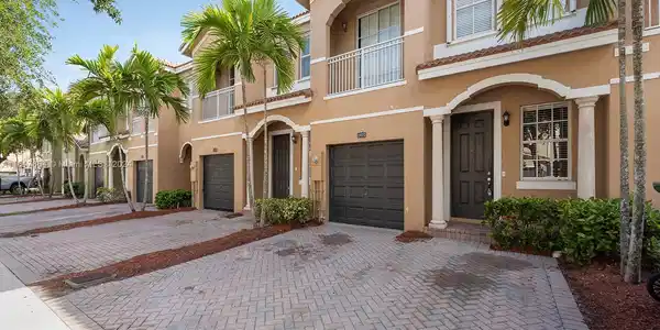 1437 SE 24th Rd