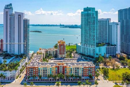 2000 N Bayshore Dr