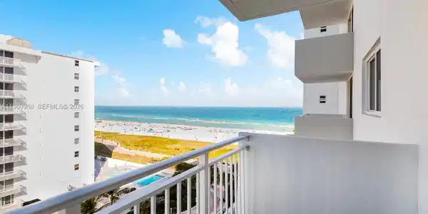 345 Ocean Dr