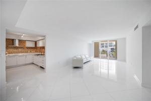 200 Sunny Isles Blvd Unit TH-306