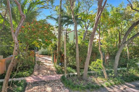 1720 Espanola Dr